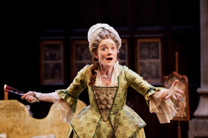 She stoops to conquer characters